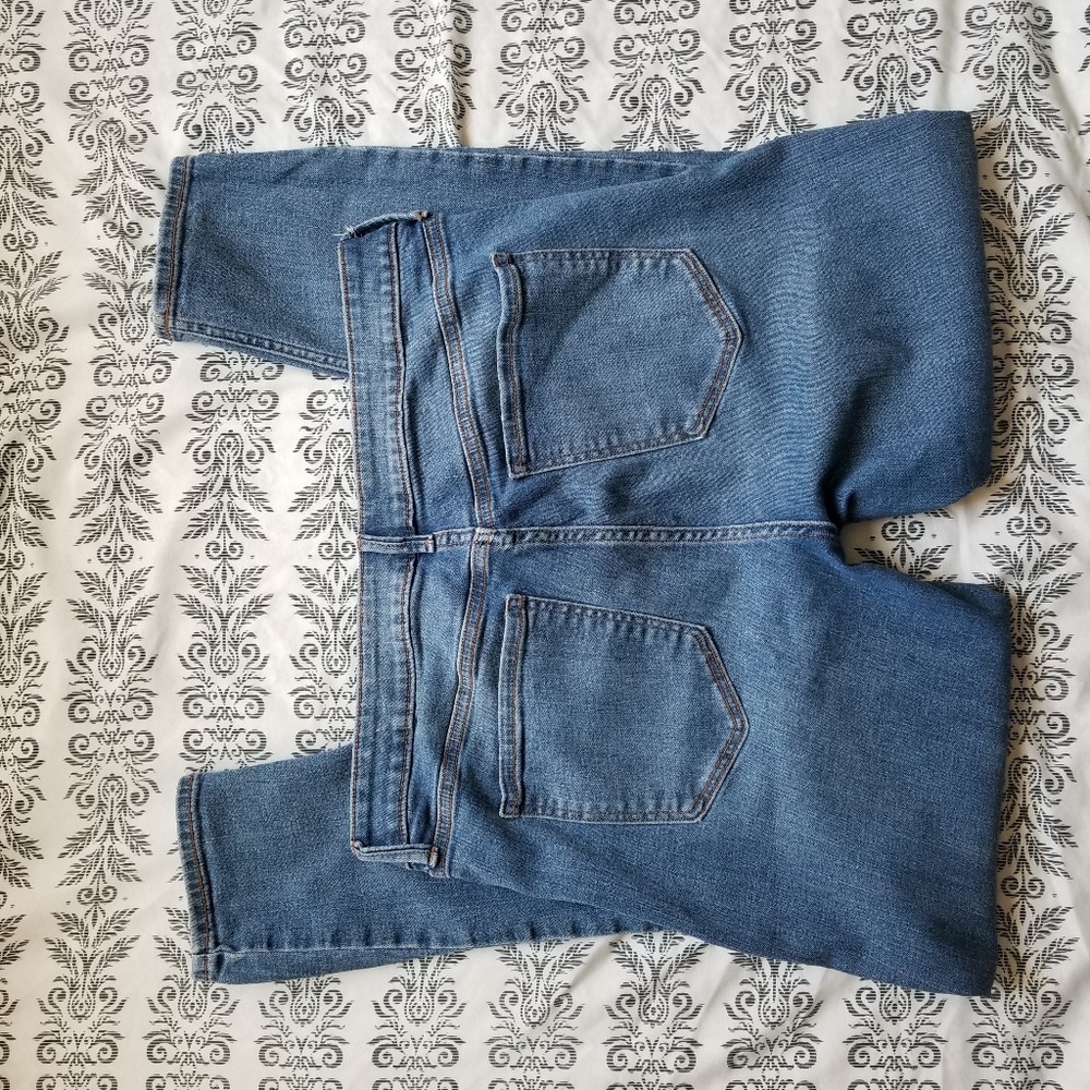 Old Navy Mid-Rise Skinny Fit Frayed Jeans